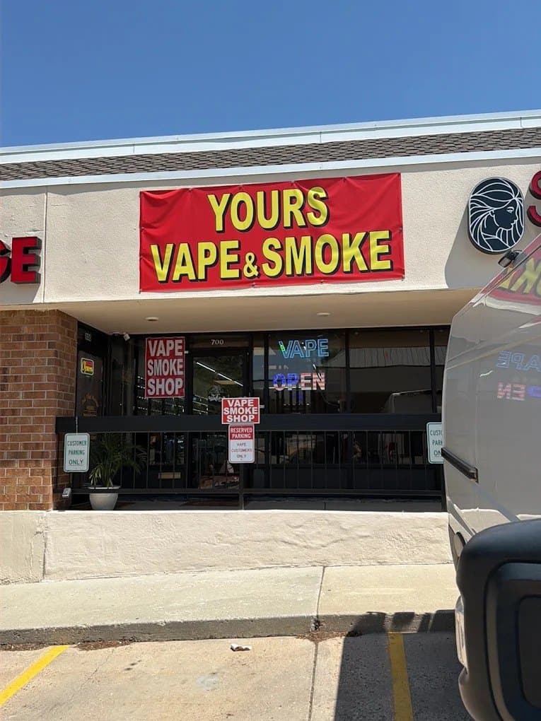 The Yours Vape & Smoke storefront at 5730 E Otero Ave in Centennial